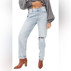 We the free- The Lasso Straight Leg Jeans  high waisted size 27